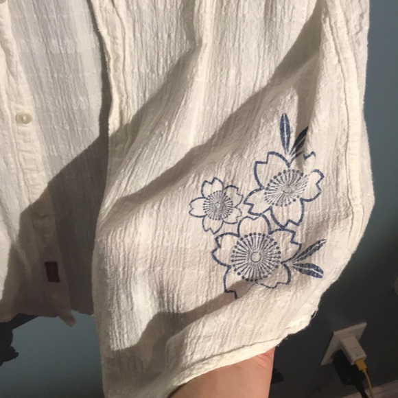 Guess Mens Long Sleeve White Button Down - Picture 10 of 16